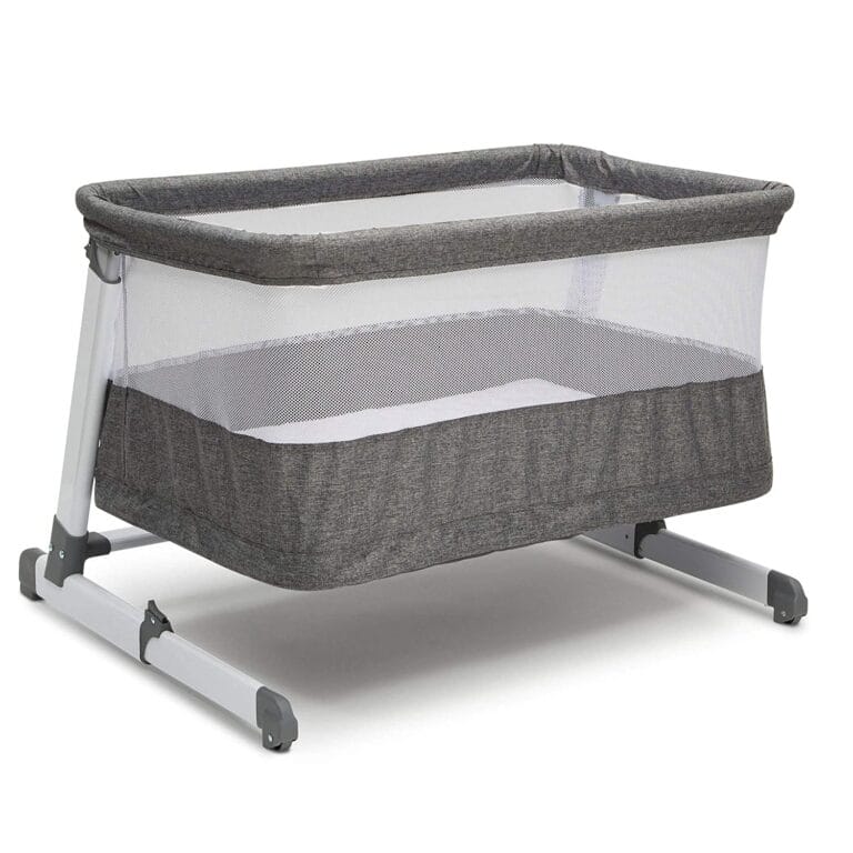 Simmons Kids Room2Grow 2-in-1 Newborn Bedside Bassinet & Infant Sleeper