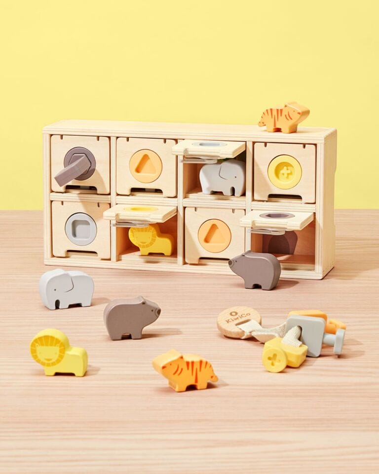 KiwiCo Peek-a-Zoo Puzzle Box