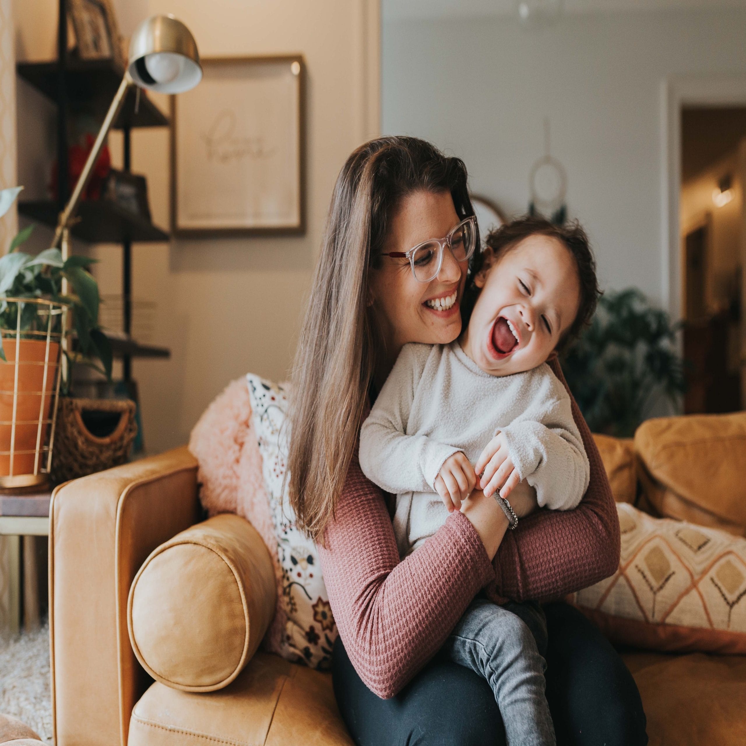 mom tickling toddler - how to practice gratitude