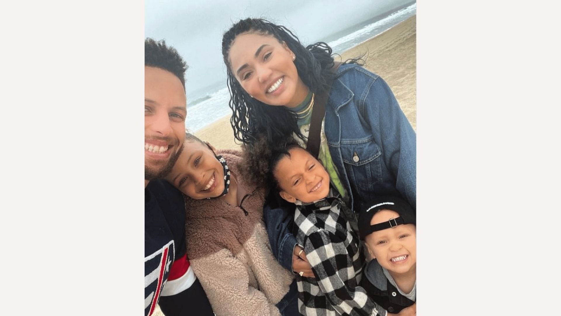 Ayesha Curry with family