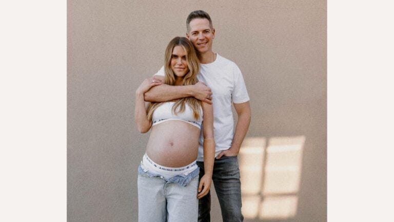 Lauren Scruggs and Jason Kennedy pregnancy portrait baby infertility