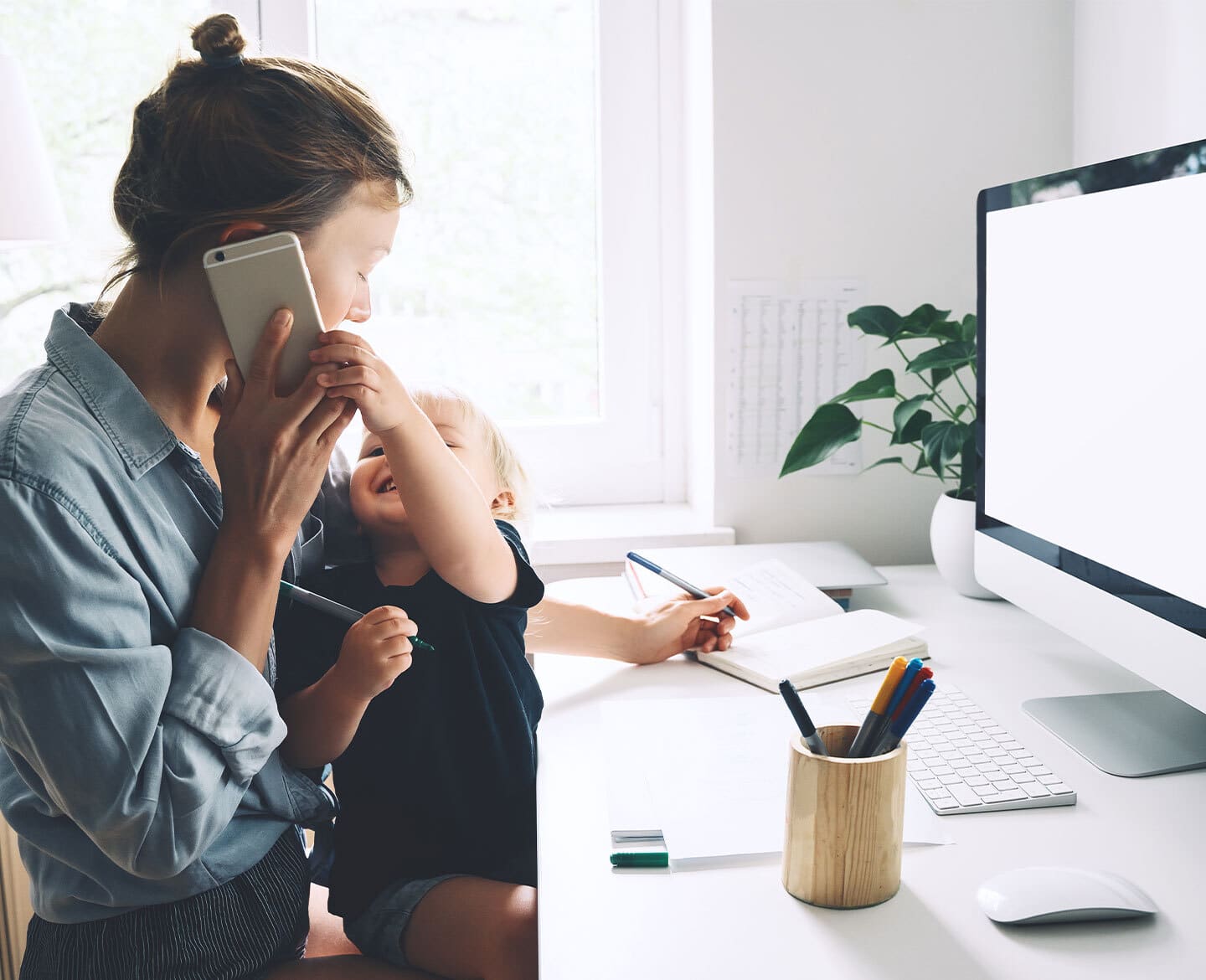 mom-working-from-home-with-baby