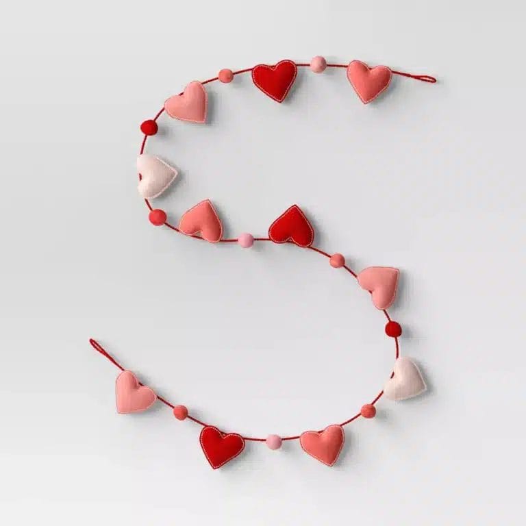 Threshold Heart Garland