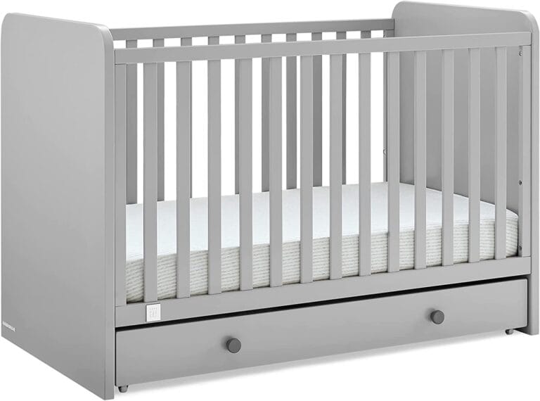 Delta Children babyGap Graham 4-in-1 Convertible Crib with Storage Drawer