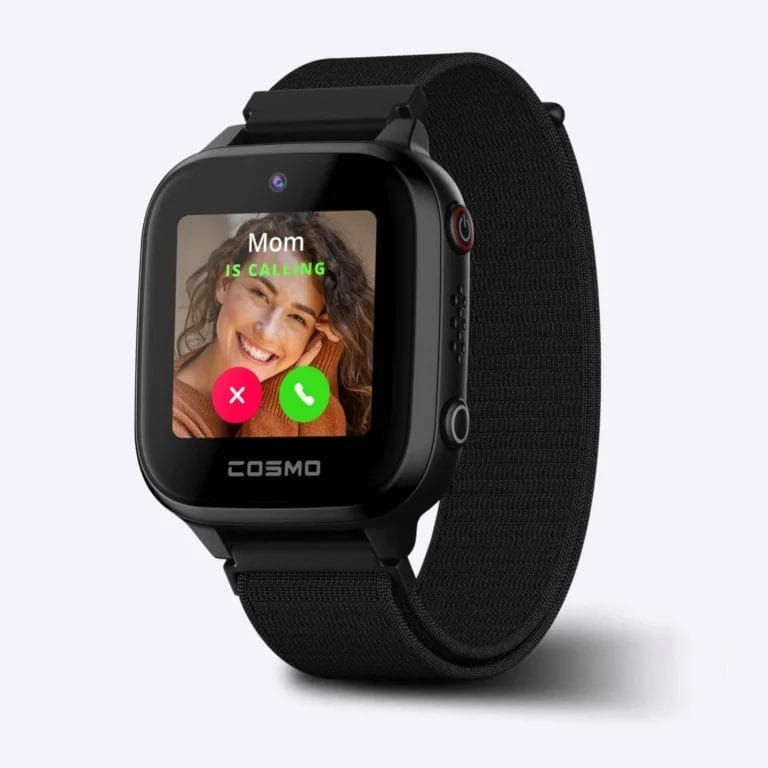 COSMO JrTrack3 smartwatch for kids