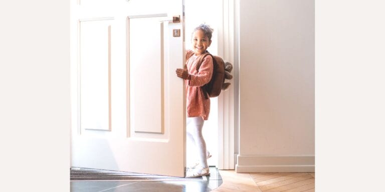 Little girl leaving the house