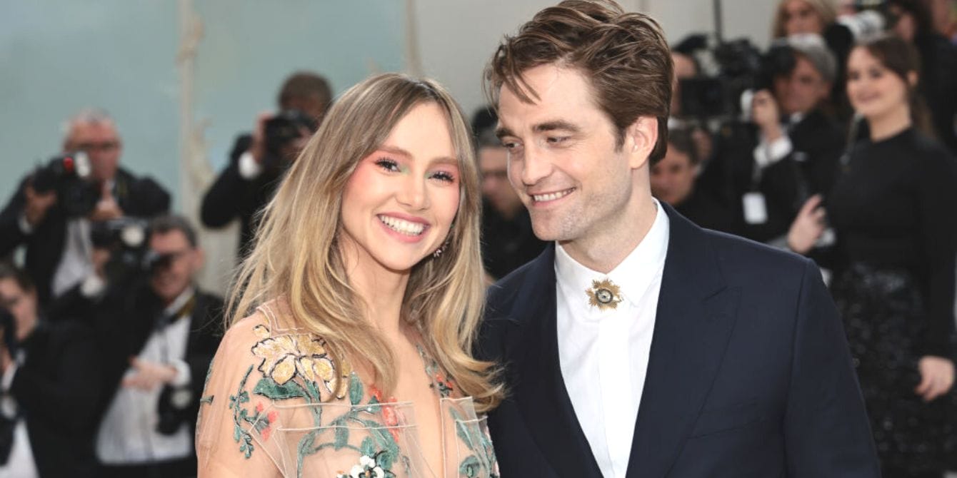 Suki Waterhouse and Robert Pattinson red carpet 2023