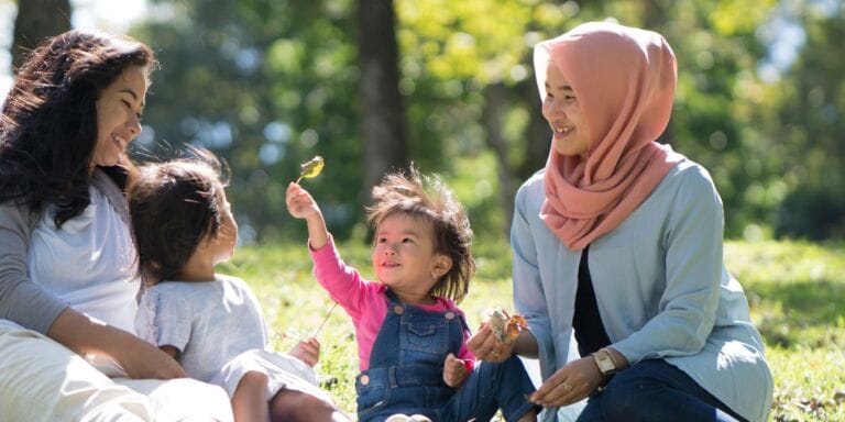 making mom friends is hard- two moms and kids playdate