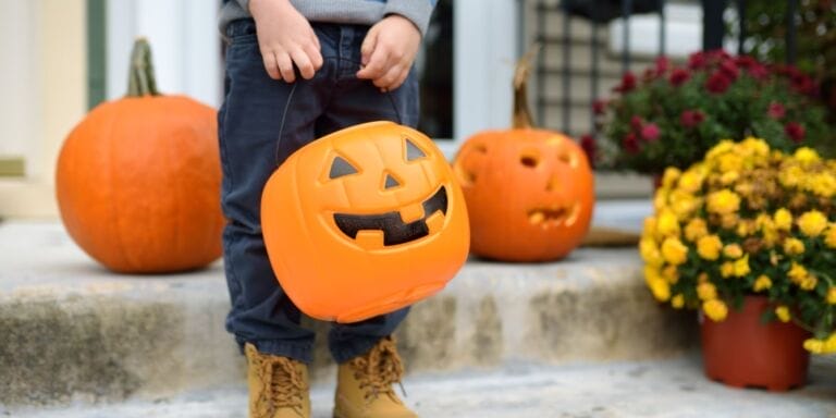 boo basket - kid carrying halloween basket